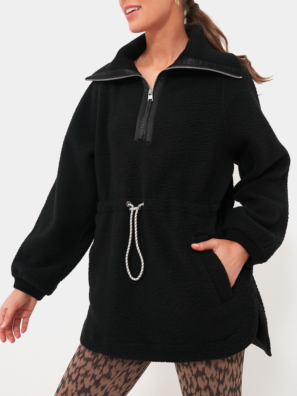 Varley Black Parnel Half Zip Plush Borg Fleece Jacket Size Medium Quiet Luxury